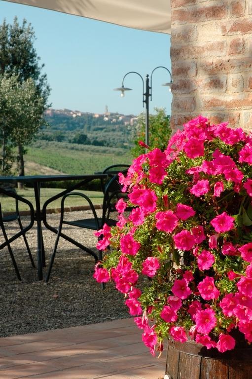 Aia Mattonata Relais Acomodação com café da manhã Siena Exterior foto